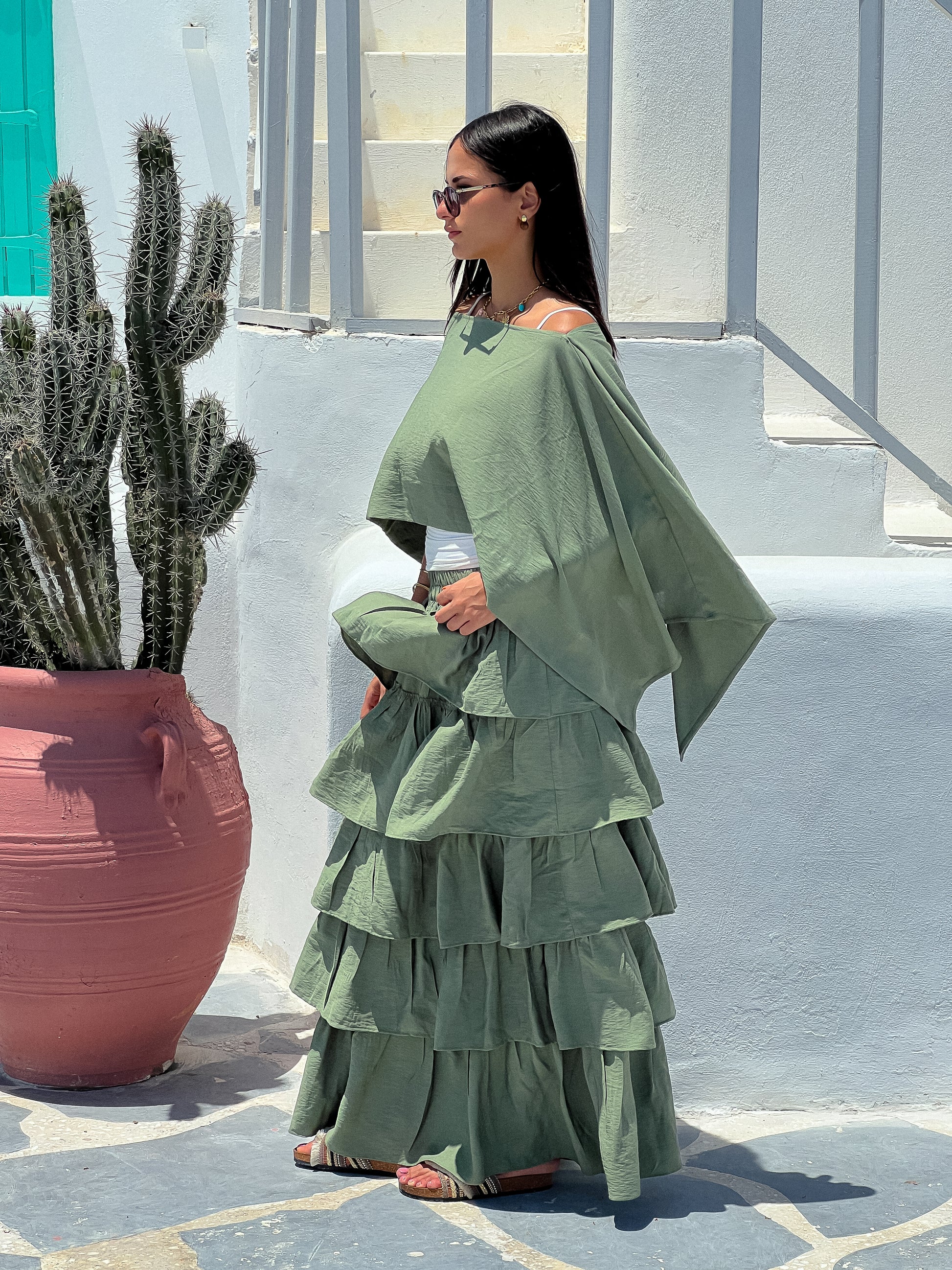 The Isle Set in Olive