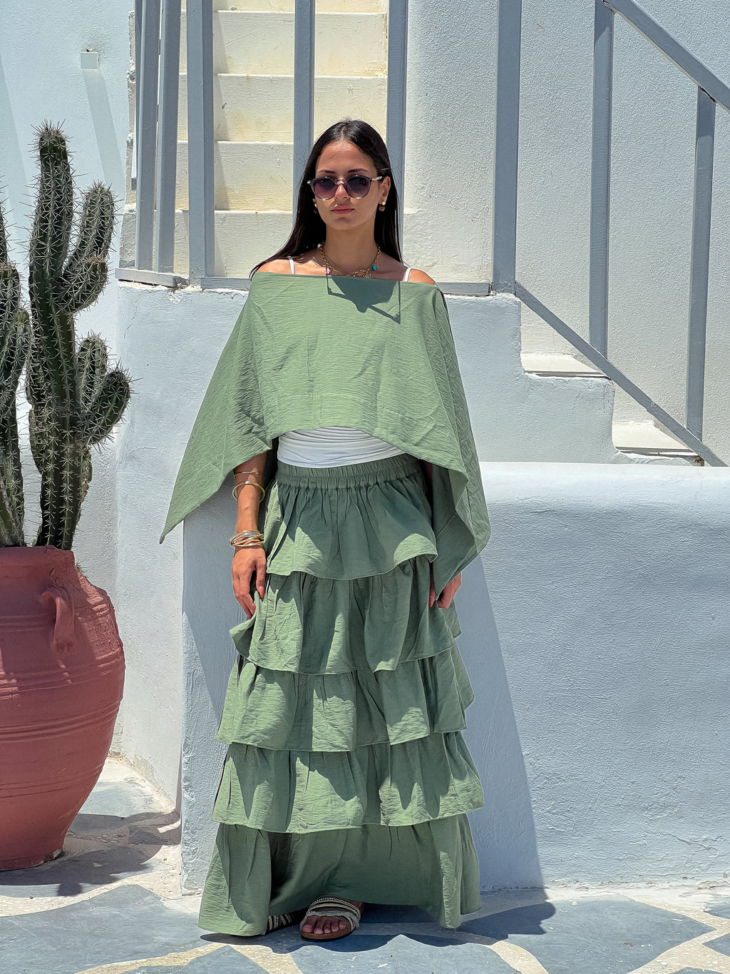 The Isle Set in Olive