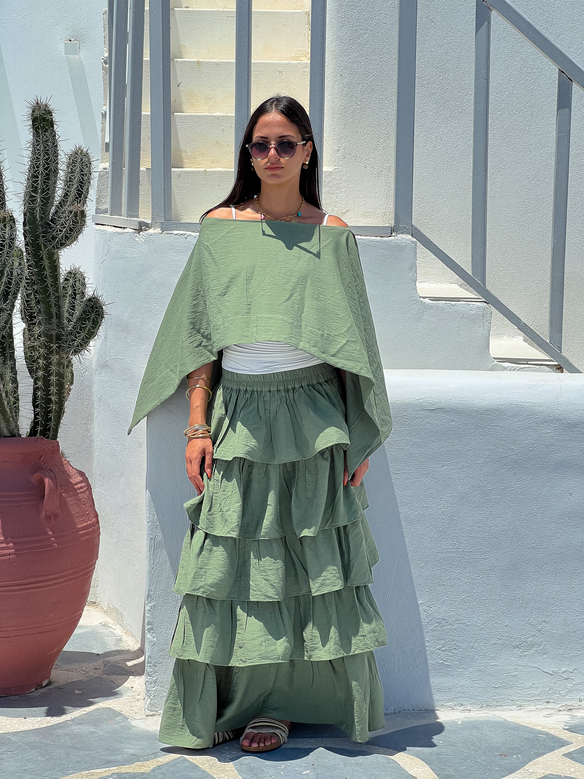 The Isle Set in Olive